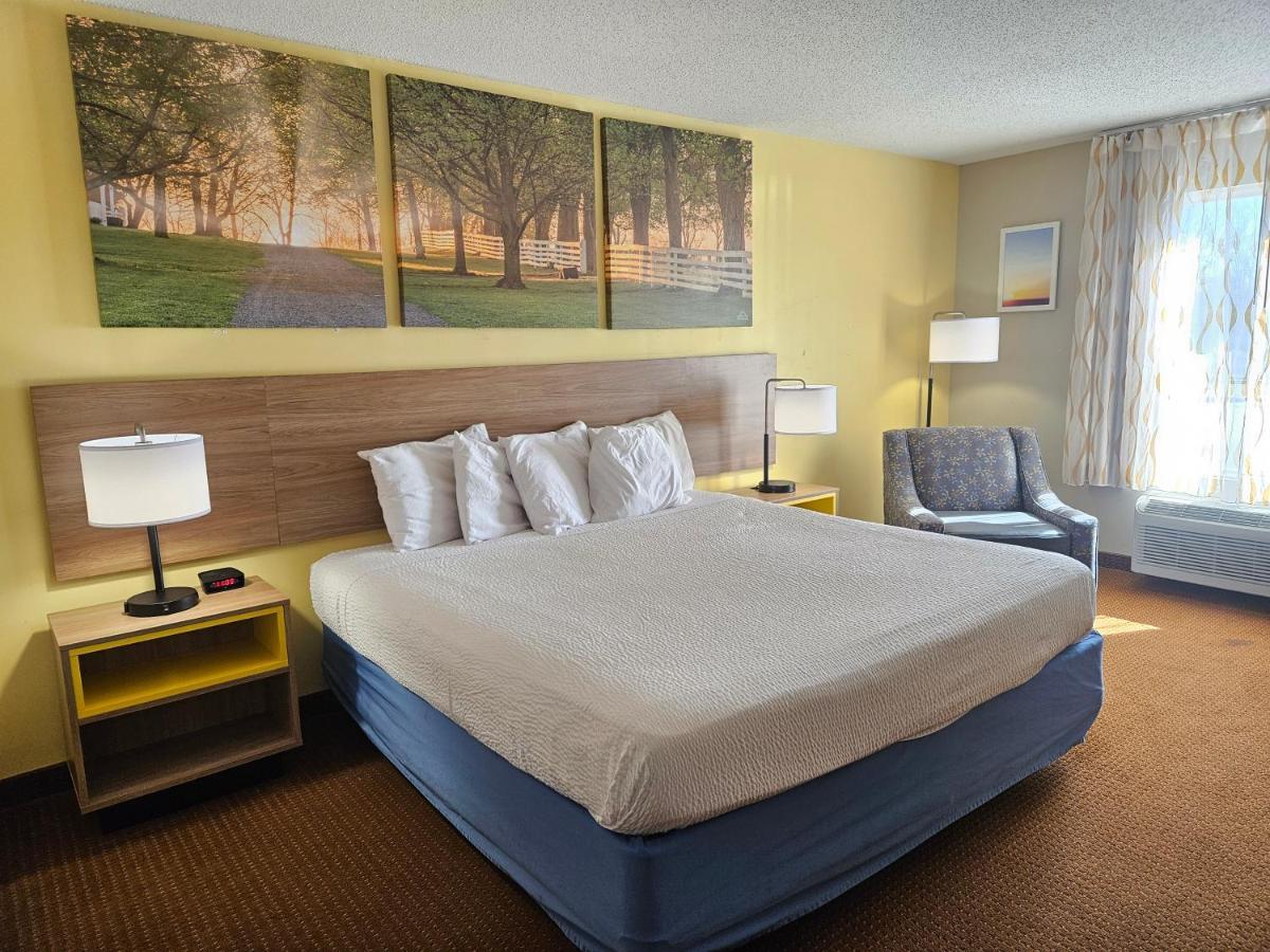 Days By Wyndham Nc Hotel
