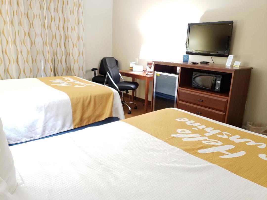 Days By Wyndham Nc Hotel 2*